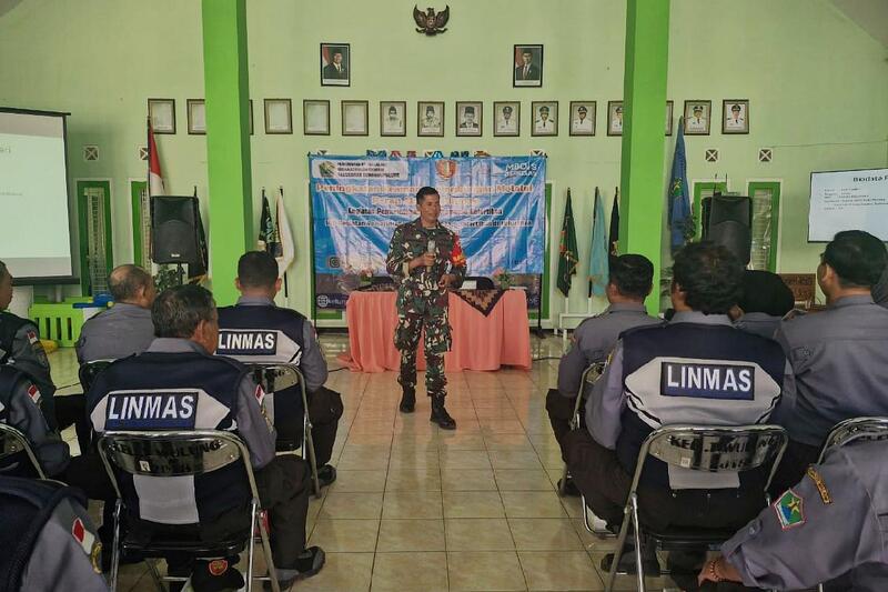 Babinsa Lowokwaru Berikan Pembinaan dan Penguatan Linmas Tunggulwulung