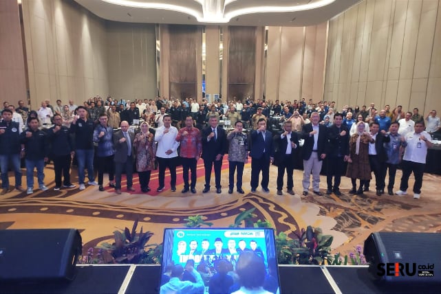 Foto bersama para perwakilan USDEC, NMDA, NMSU, UB, pemateri dan para peserta seminar internasional. (rhd)