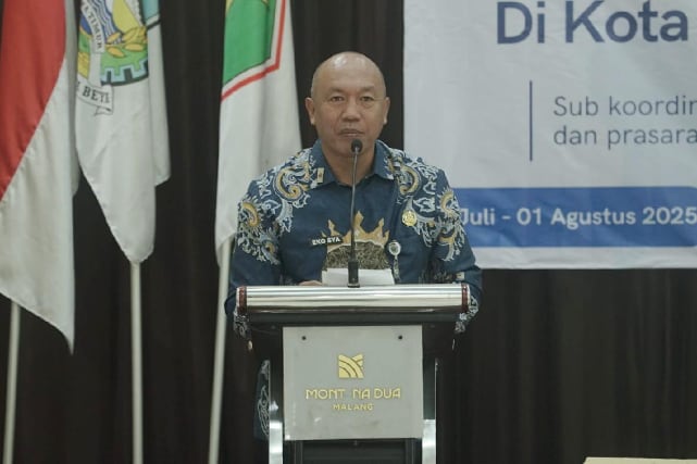 Kepala Diskopindag Kota Malang, Eko Sri Yuliadi, memberikan sambutan. (kom)