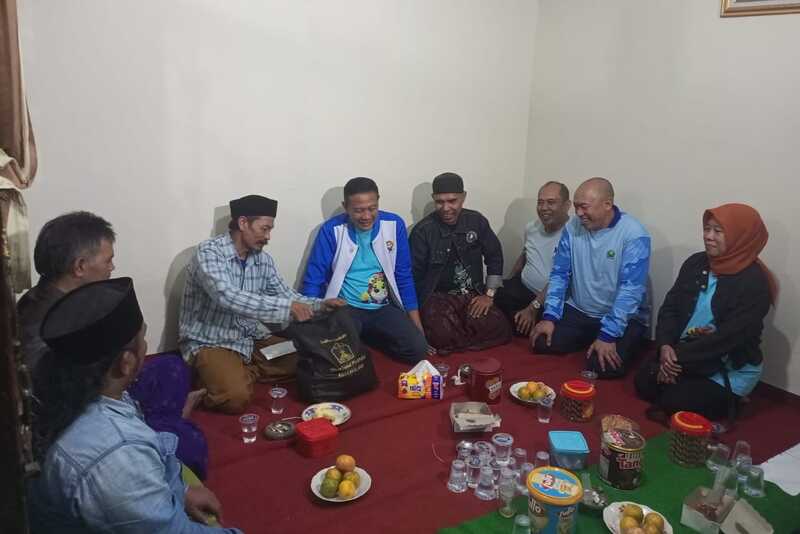 Sambangi Korban Reruntuhan Tembok Pasar Besar, Pemkot Malang Janjikan Biaya Pengobatan Lanjutan