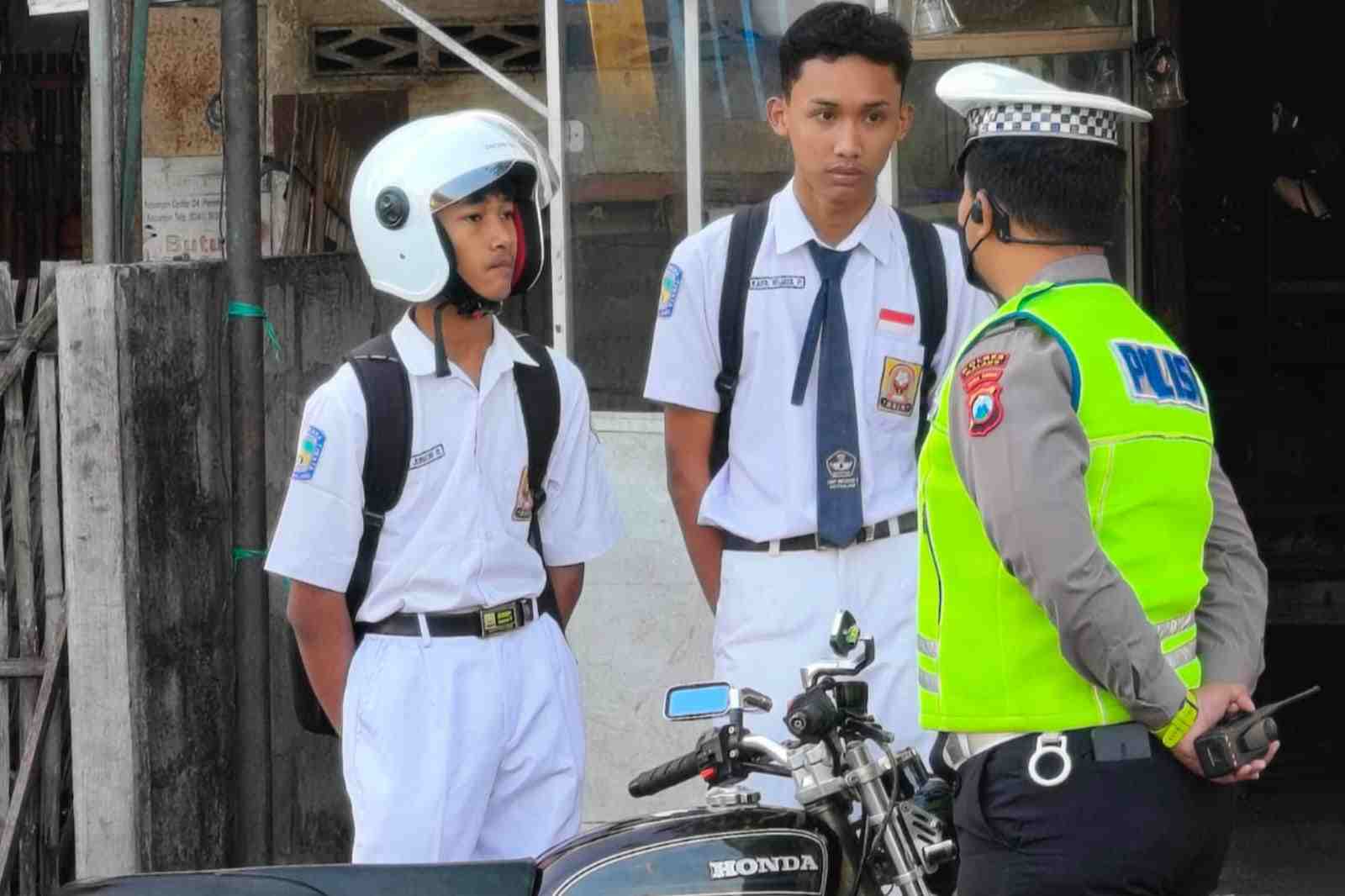 Baru Empat Hari  Operasi Patuh Semeru 2025 Berjalan, Polres Malang Sudah Tegur 1.011 Pelanggar 