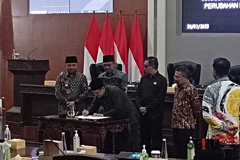 Paripurna Persetujuan Bersama Wali Kota Batu Bersama DPRD Kota Batu Terhadap RAPBD 2025