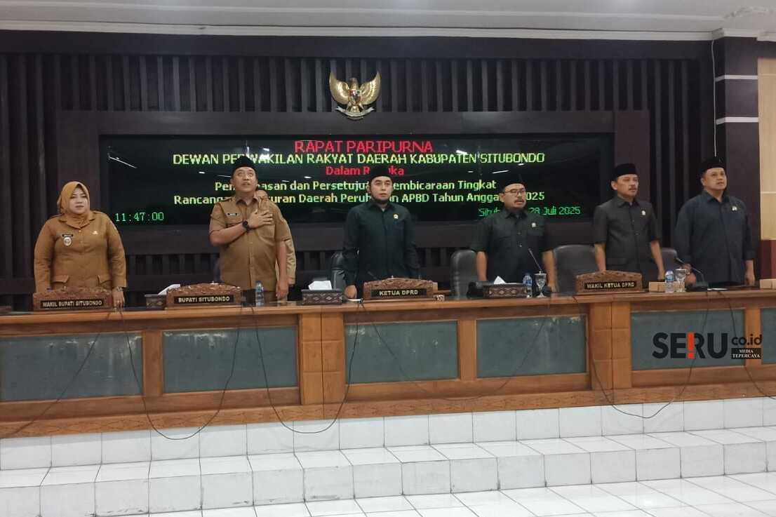 DPRD Situbondo Gelar Paripurna Pembahasan dan Persetujuan Raperda APBD 2025