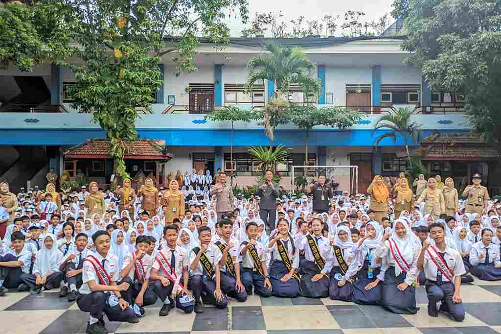 Wali Kota Malang Realisasikan Program Seragam Gratis, Target Distribusi Rampung Akhir Juli