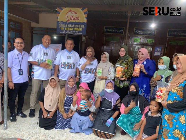 Wamen UMKM RI Kunjungi Sentra Produksi Rengginang Khas Situbondo