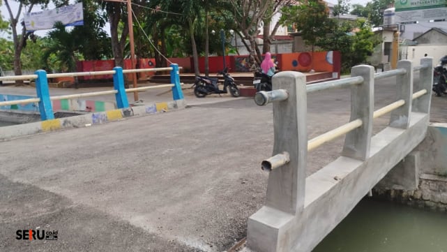 Warga Swadaya Perbaiki Jalan Rusak, Dinas PUPR Pamekasan Prioritaskan Pemeliharaan Jembatan Menuju Kediaman Bupati