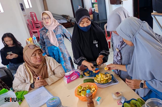 Emak-emak Sukun Peduli Lingkungan Ubah Sampah Jadi Ecoenzim dan Sabun Bernilai Ekonomis