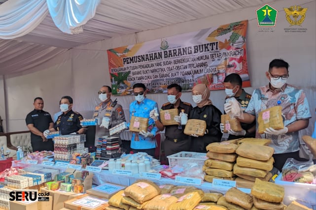 Pemkot Malang Musnahkan 10.000 Bungkus Rokok Ilegal, Upaya Melindungi Masyarakat dan Negara