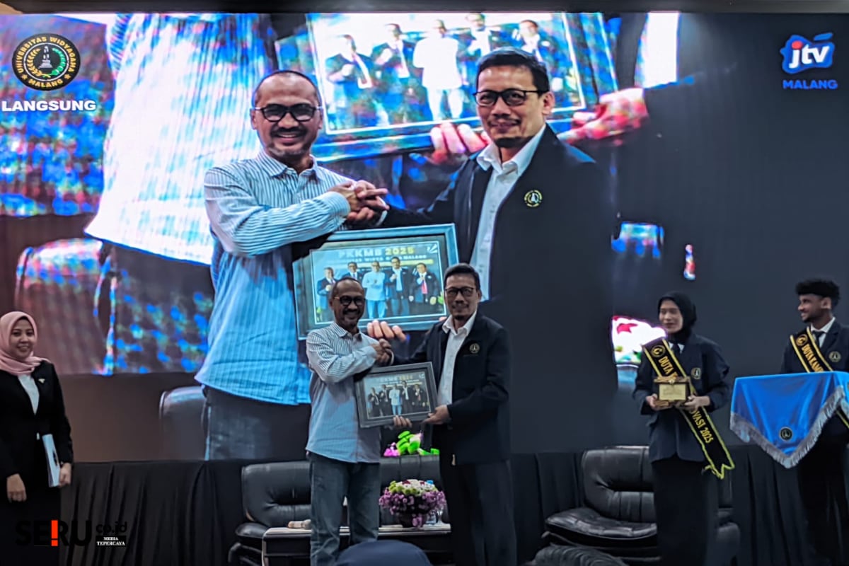 Abraham Samad Tanamkan Integritas dalam PKKMB Universitas Widya Gama