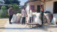 Babinsa Tunggulwulung Monitoring Penggilingan Padi Jaga Kualitas Gabah Kering