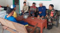 Babinsa Lowokwaru Komsos Bersama Warga Tunggulwulung Bahas Kondusifitas Wilayah