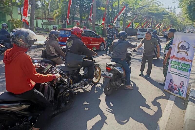 Kodim 0833/Kota Malang Berbagi Jumat Berkah Wujud Kepedulian Sosial Terhadap Masyarakat
