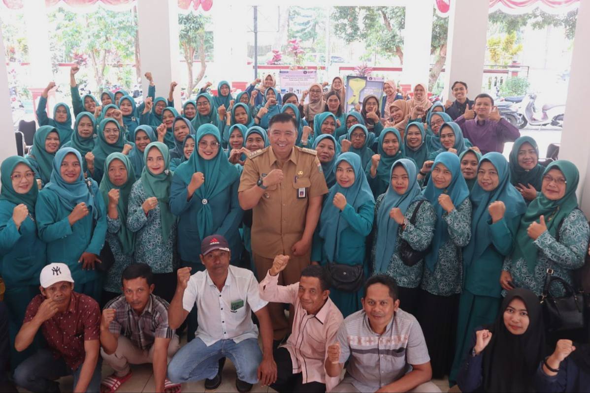 Polinema Latih Warga Olah Sampah Jadi Pupuk Pelet dan Eco-Enzim, Transformasi Hijau di Kecamatan Poncokusumo