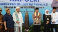 Kapolri Kunjungi Ponpes Banyuanyar Pamekasan, Titipkan Anggotanya Agar Diterima