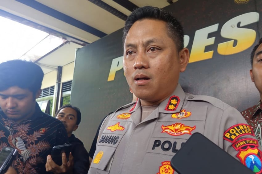 Petugas Gabungkan Perkuat Pengamanan HUT dan Pertandingan Arema FC VS PSBS Biak di Stadion Kanjuruhan
