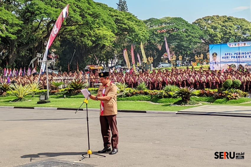 Ketua Kwarcab Pramuka Kota Malang menyampaikan apresiasi bagi seluruh kader yang dikukuhkan. (Setu.co.id/bas)