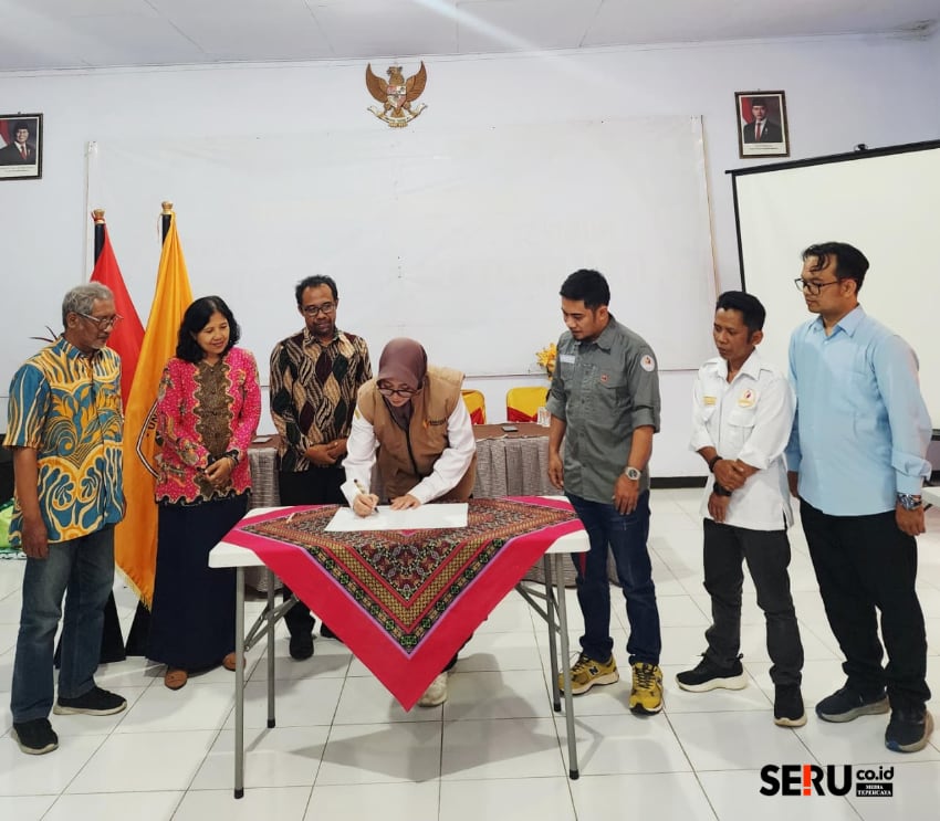 Bawaslu Bondowoso dan Unibo Teken MoU Penguatan Demokrasi