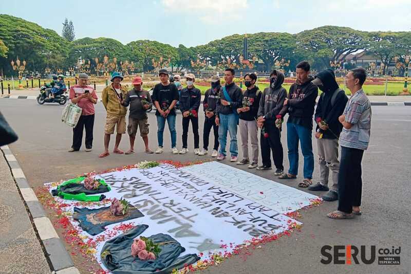 Aliansi Rakyat Tertindas Suarakan Luka Demokrasi, Aksi Damai di Kota Malang