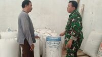 Babinsa Kedungkandang Monitoring Aktivitas Pertanian dan Penggilingan Padi Arjowinangun