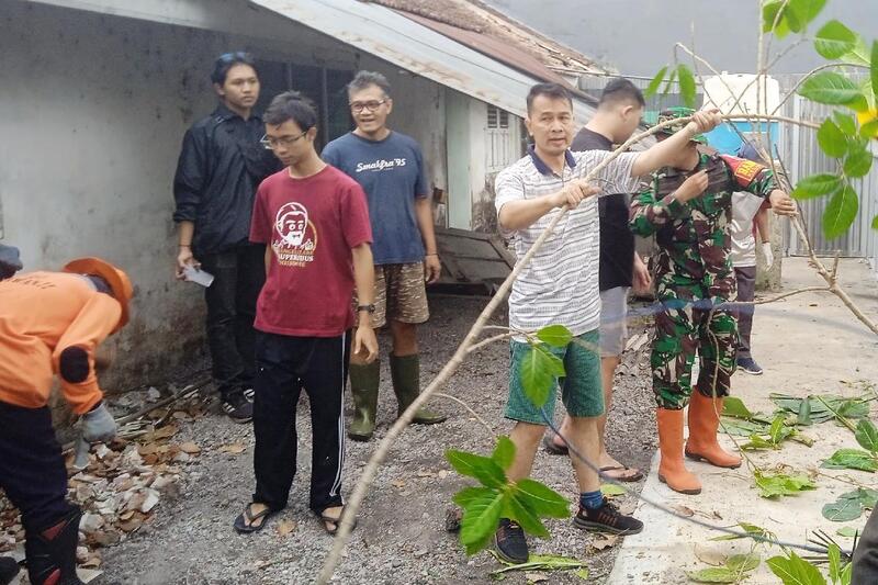 Babinsa Klojen dan warga Bareng sukseskan GASS. (ist) Babinsa Klojen dan Warga Bareng Sukseskan GASS