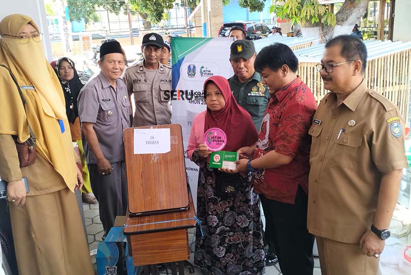 60 KPM di Desa Paowan Terima Bantuan Program Jatim Puspa 2025 1 60 KPM di Desa Paowan Terima Bantuan Program Jatim Puspa 2025