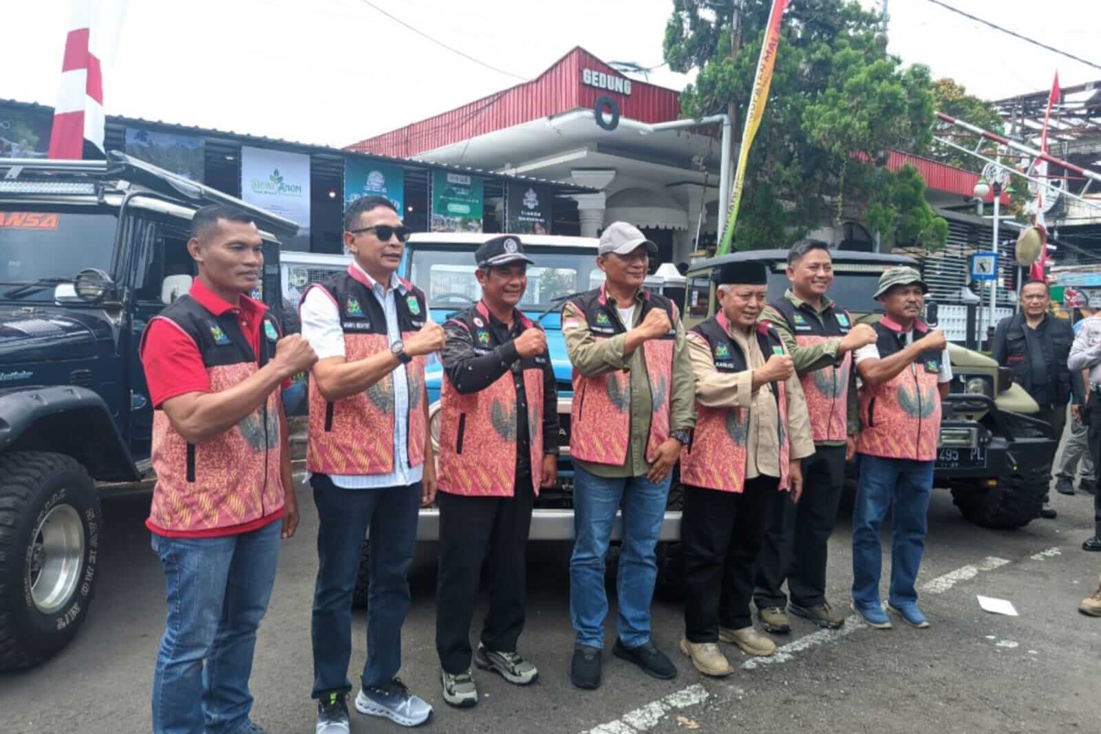 Disparbud Kabupaten Malang Siapkan Jeep Wisata di Pantai Selatan, Diluncurkan Oktober 2025 1 Disparbud Kabupaten Malang Siapkan Jeep Wisata di Pantai Selatan, Diluncurkan Oktober 2025