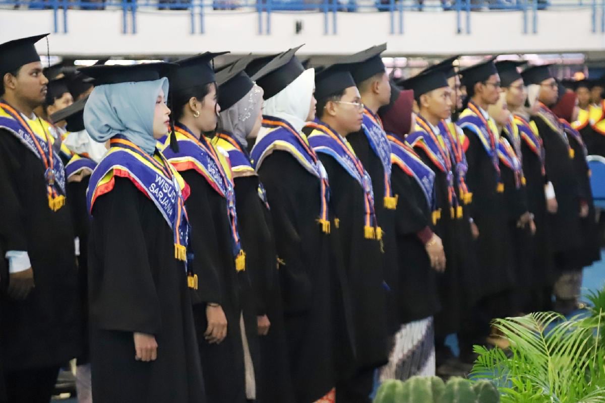 Para Wisudawan/ti Terbaik tingkat Polinema hingga program studi. (ist)