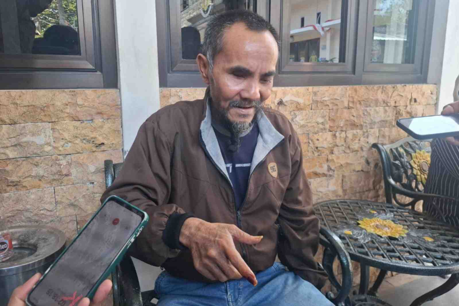 Pelapor yang mengaku menjadi korban malapraktek di RSU Pindad Turen dan mengalami kebutaan. (ist_11zon (1) Dilaporkan Atas Tuduhan Malapraktek, RSU Pindad Bakal Memenuhi Prosedur Hukum yang Berlaku