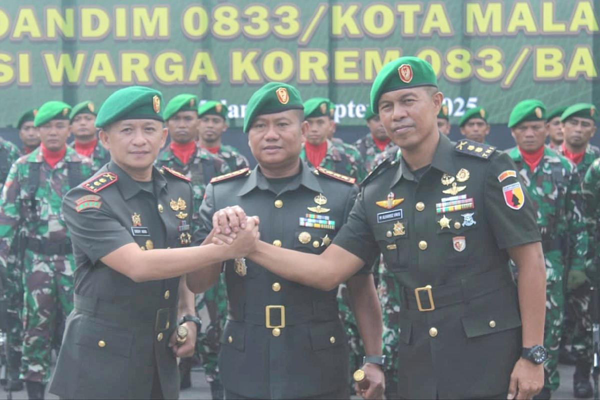 Tongkat Kepemimpinan Kodim 0833/Kota Malang Berpindah dari Letkol Inf Al Haridz Unus kepada Letkol Inf Dedy Azis