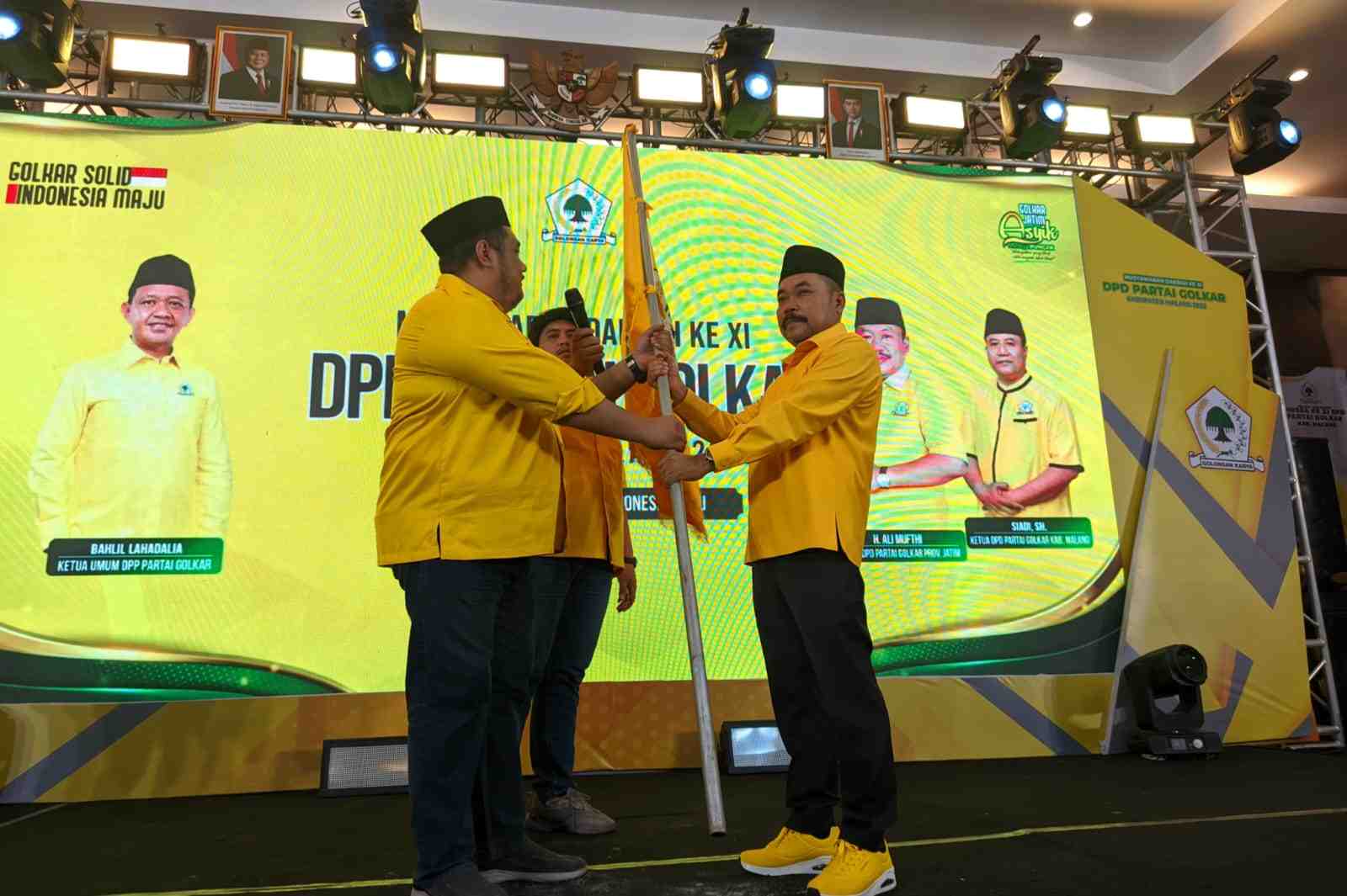Sudarman Terpilih Sebagai Ketua DPD Golkar Kabupaten Malang, Ditugasi Peroleh 12 Kursi 1 Sudarman Terpilih Sebagai Ketua DPD Golkar Kabupaten Malang, PR Peroleh 12 Plus Kursi