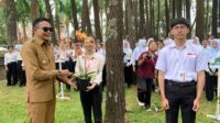 Wali Kota Malang Apresiasi STIE Malangkucecwara Tanam Anggrek Kembalikan Identitas Kota Bunga