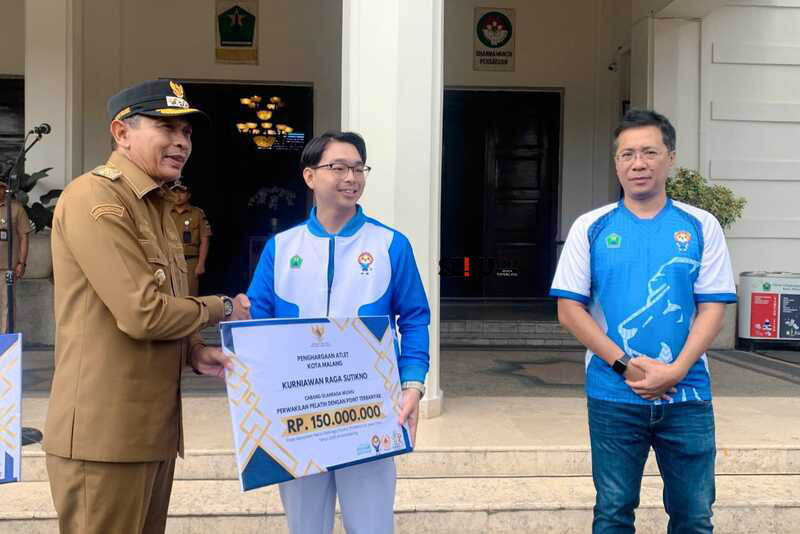 Wali Kota Malang Serahkan Bonus Rp18 Miliar kepada Atlet Pelatih dan Official Porprov IX Jatim