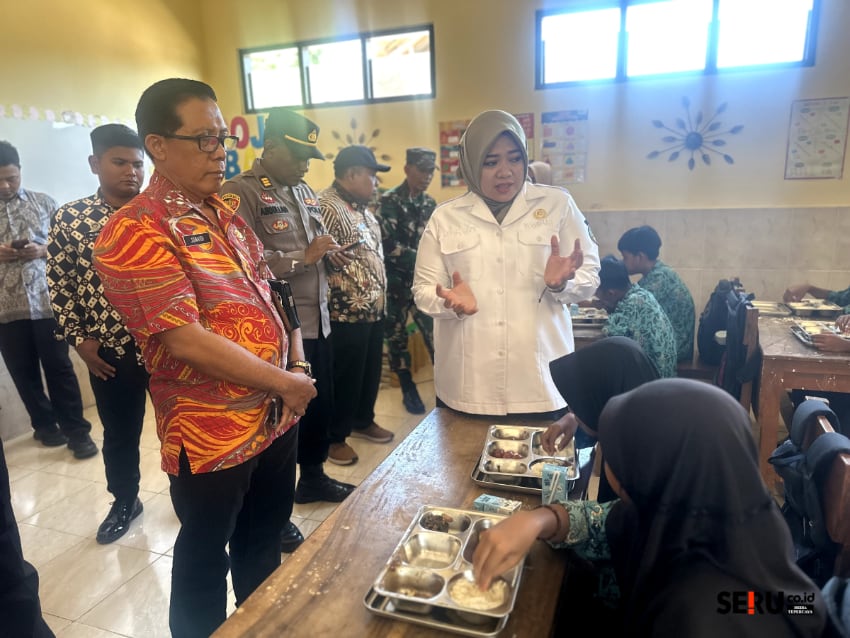 Mbak Ulfi bersama Forkopimda Monitoring Dapur Umum MBG di Situbondo