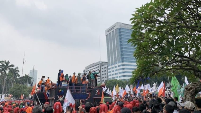 Ilustrasi demo buruh Buruh Gelar Aksi di DPR dan Sampaikan Lima Tuntutan