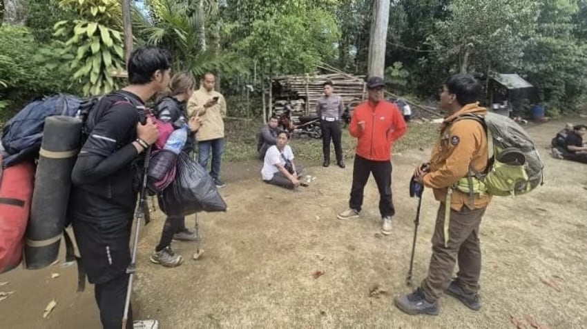 15 Pendaki Gunung Batukaru Digigit Anjing Positif Rabies