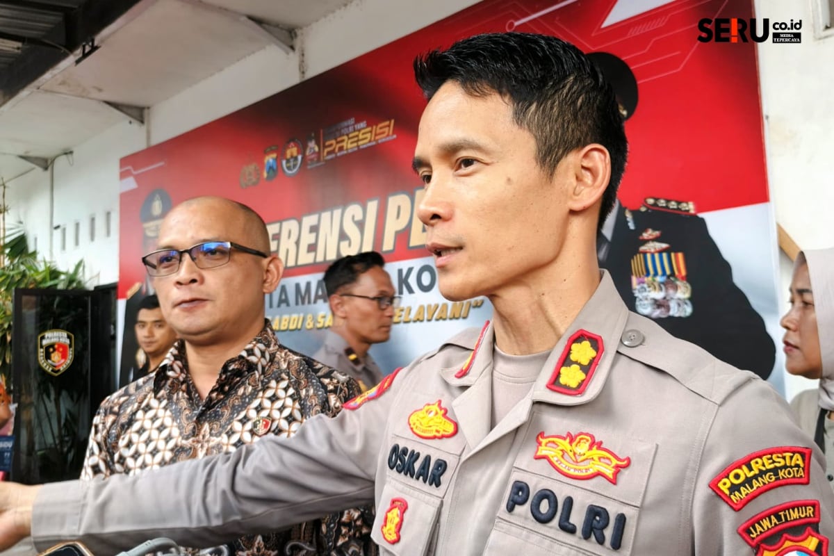 Pelaku Bom Molotov Gedung DPRD Kota Malang Ditetapkan Tersangka, Siapa Dalang Aksinya? 1 Wakapolresta Malang Kota menjelaskan, adanya dalang yang menyuruh tersangka beraksi. (bas)