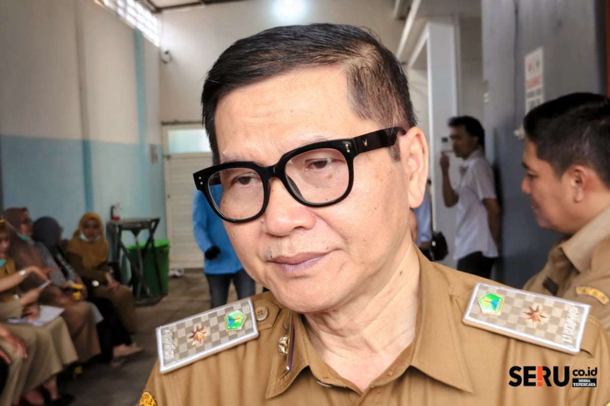 Pemkot Malang Evaluasi Rantai Produksi MBG, Sanitasi hingga Limbah SPPG Jadi Sorotan 1 Kepala Dinkes Kota Malang menjelaskan, pihaknya akan terus memantau proses produksi hingga pengelolaan SPPG. (Seru.co.id/bas)