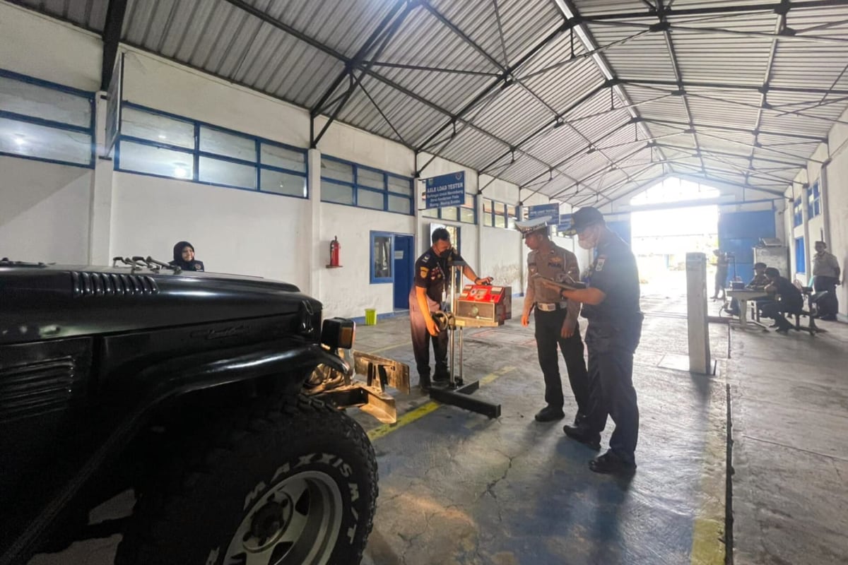 Pastikan Kelayakan 75 Unit Jeep Wisata TNBTS Lakukan Ramp Check