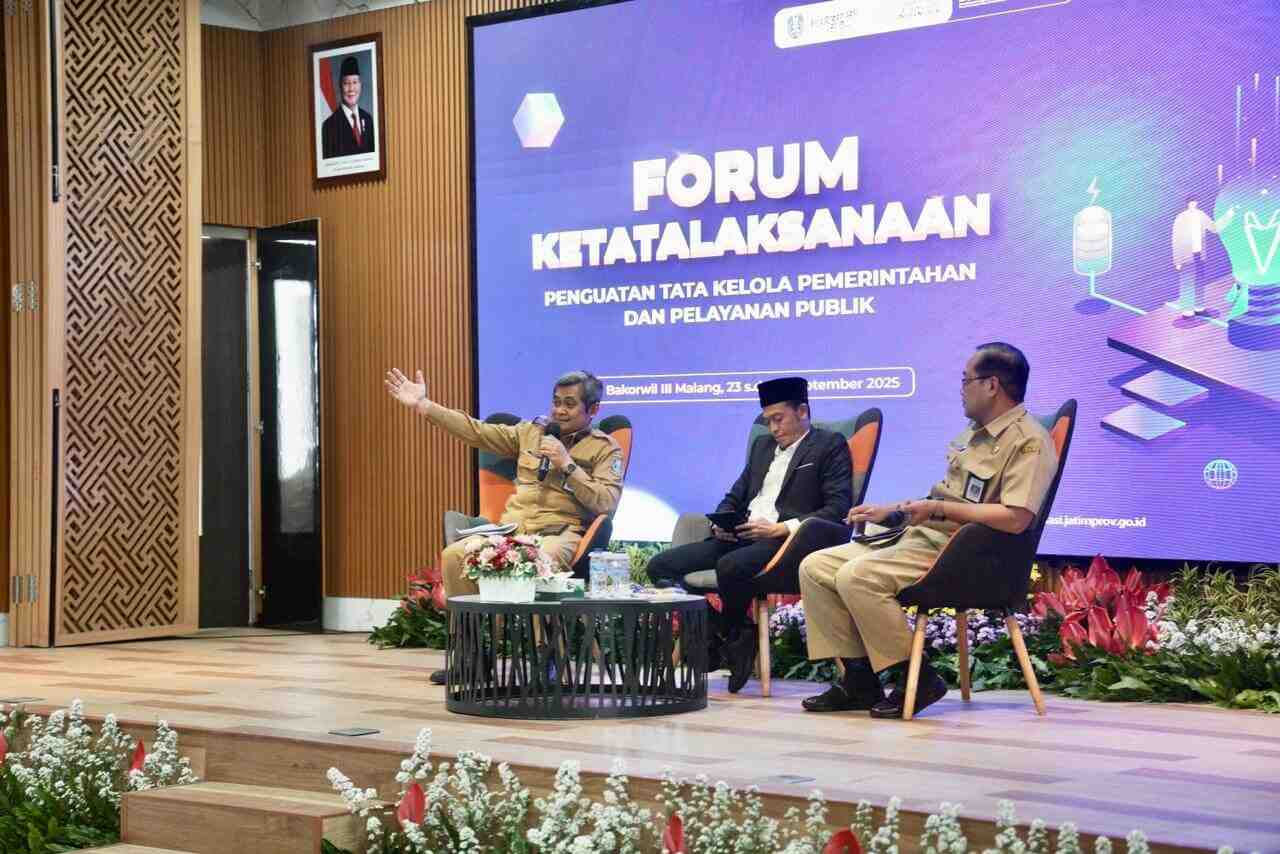 dedi 1 (1)_11zon Jadi Narasumber Di Forum Ketatalaksanaan, Ketua Komisi A DPRD Jatim Dorong Pelayanan Publik yang Humanis