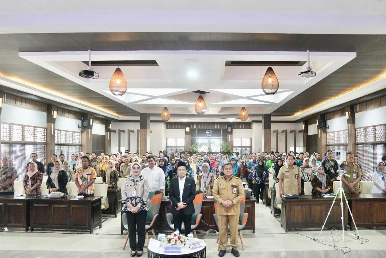 Jadi Narasumber Di Forum Ketatalaksanaan, Ketua Komisi A DPRD Jatim Dorong Pelayanan Publik yang Humanis 1 Jadi Narasumber Di Forum Ketatalaksanaan, Ketua Komisi A DPRD Jatim Dorong Pelayanan Publik yang Humanis