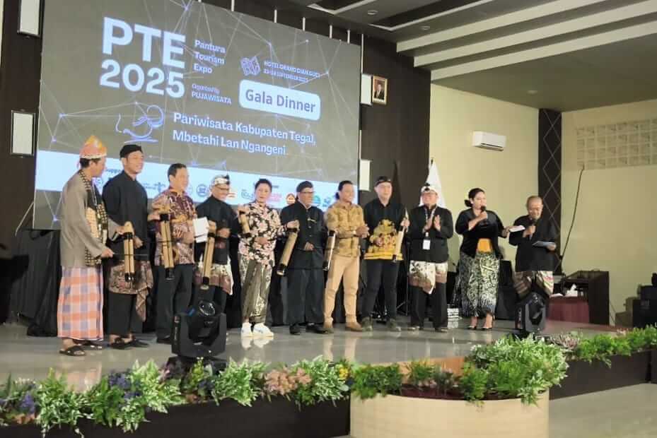 Bupati Tegal Sambut Kedatangan Peserta Pantura Tourism Ekspo 2025 Lewat Gala Dinner