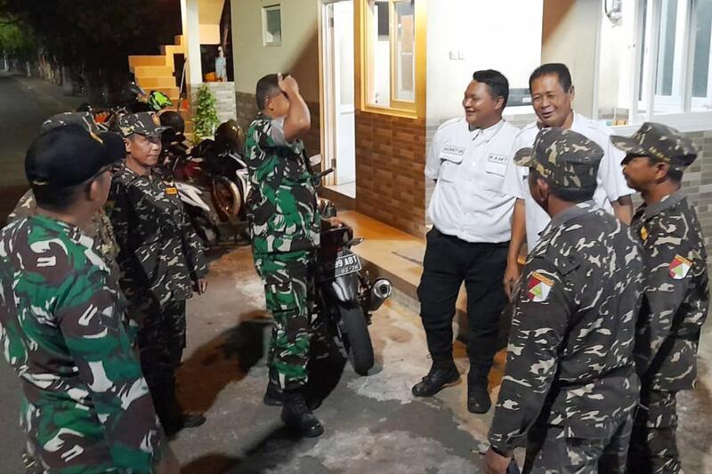 Babinsa dan Banser Kedungkandang patroli gabungan malam jaga kamtibmas. (ist) Babinsa dan Banser Kedungkandang Patroli Gabungan Malam Jaga Kamtibmas