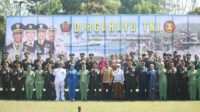 Dandim 0833 hadiri upacara HUT ke-80 TNI di Lapangan Rampal. (ist) Dandim 0833 Hadiri Upacara HUT ke-80 TNI di Lapangan Rampal