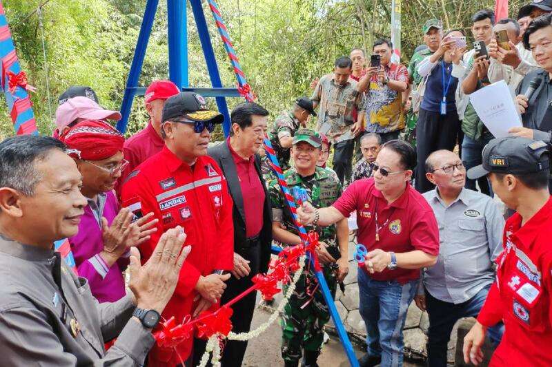 Dandim 0833Kota Malang hadiri peresmian jembatan perintis gantung penghubung Polehan-Kedungkandang. (ist) Dandim 0833/Kota Malang Hadiri Peresmian Jembatan Perintis Gantung Penghubung Polehan-Kedungkandang