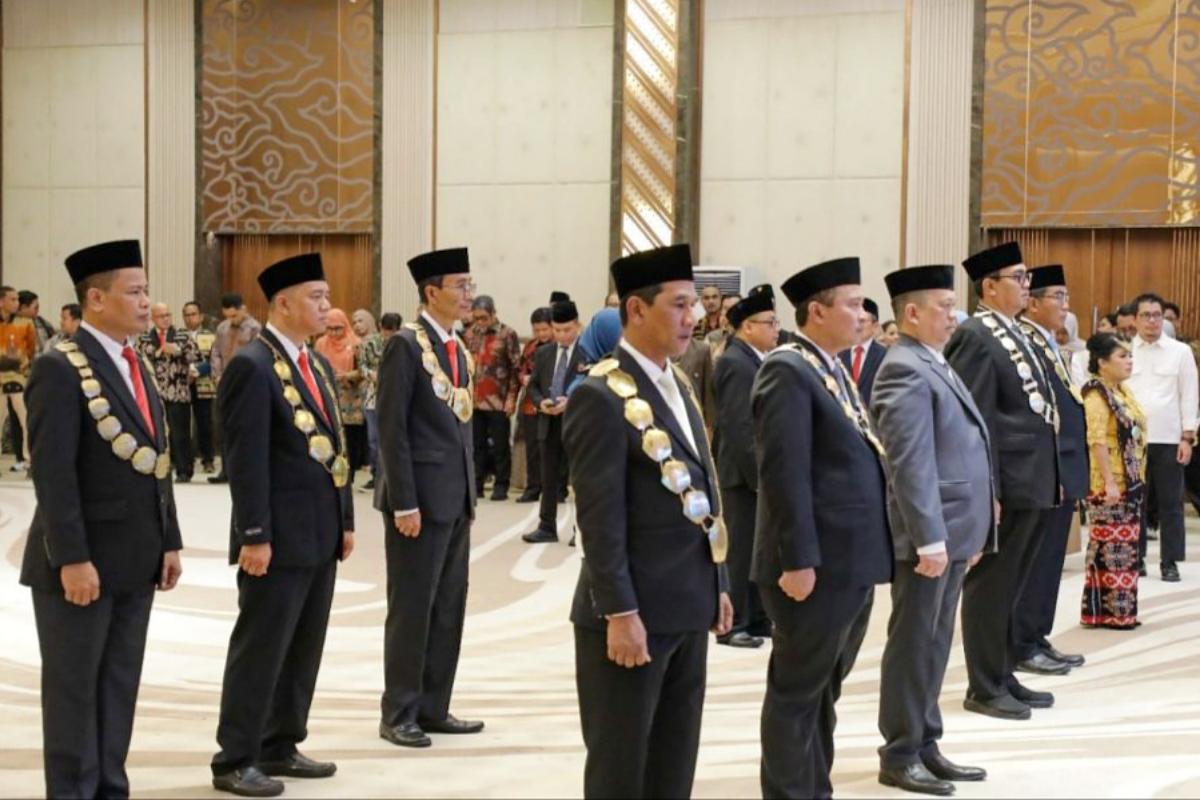 Kemdiktisaintek Resmi Melantik Ir Supriatna Adhisuwignjo ST MT Sebagai Direktur Polinema Periode 2025–2029