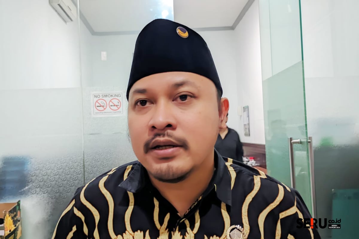 Wakil Ketua Komisi C DPRD Kota Malang menjelaskan, pentingnya kepemilihan SLF. (bas)