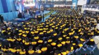 Prosesi wisuda Polinema Tahap III atau ke-71 di tahun 2025. (rhd) Polinema Lepas 1.073 Wisudawan Berdaya Saing Global Sejalan Diktisaintek Berdampak