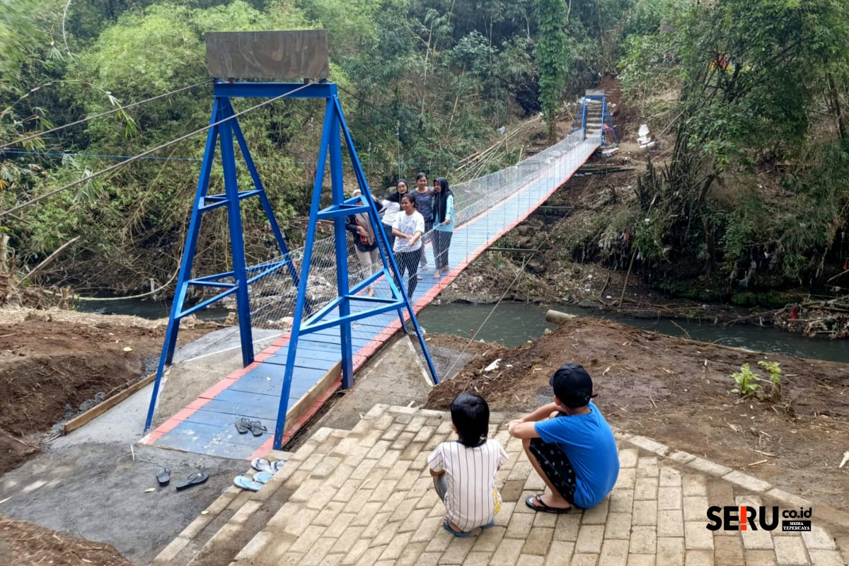 Keberadaan jembatan perintis Kedungkandang-Polehan memudahkan akses warga dan pelajar. (bas)