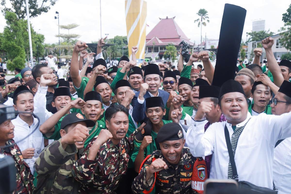 Bupati Jember Janji Tingkatkan Beasiswa Santri di Tahun Mendatang