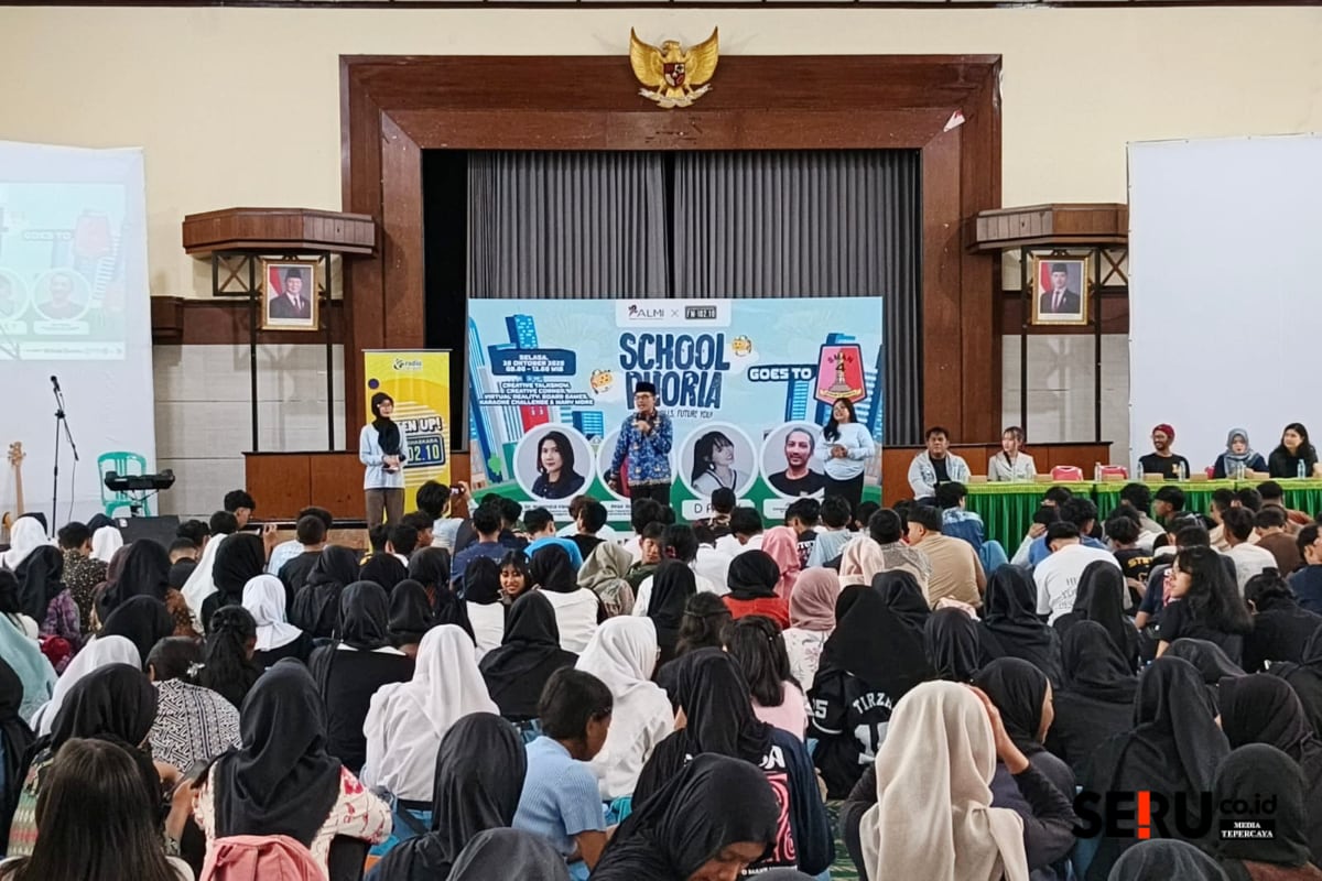 Kegiatan School Phoria di SMAN 4 Malang berhasil menyedot perhatian siswa. (bas) School Phoria Ajang SMAN 4 Malang Hadirkan Inspirasi Dorong Potensi Siswa